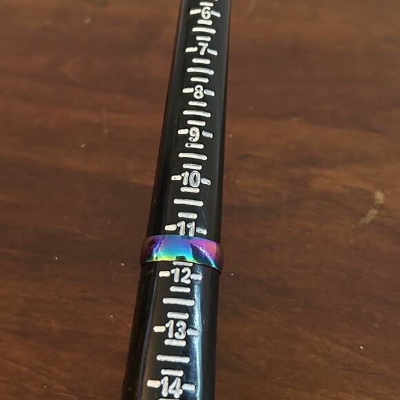 Lot Of 7 Stainless Steel Rings Sizes 9 To 12.5 Rainbow Superman - Picture 13 of 15